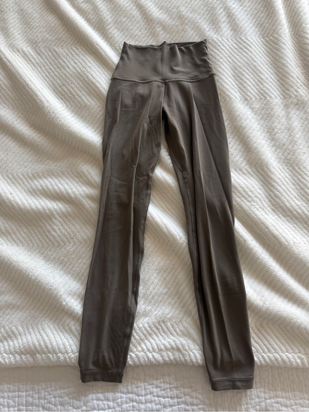 TNA Cheeky Hi-Rise Leggings muted greenish brown size 00
